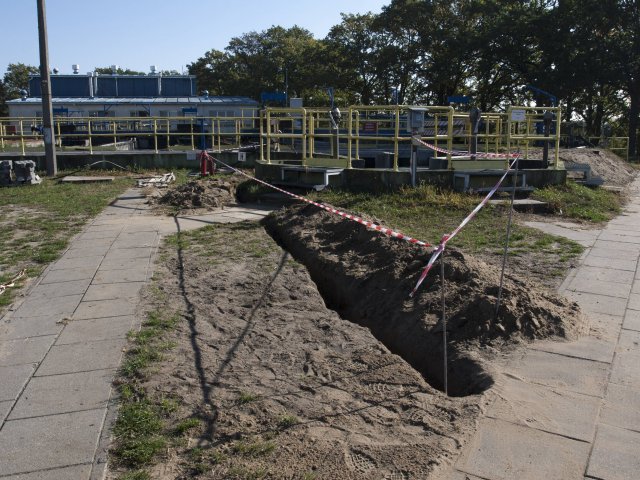 6. Wykop pod instalację elektryczną zasilającą rozdrabniacz części stałych
